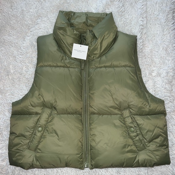 NWT Cropped Olive Green American Eagle Vest - Picture 2 of 7